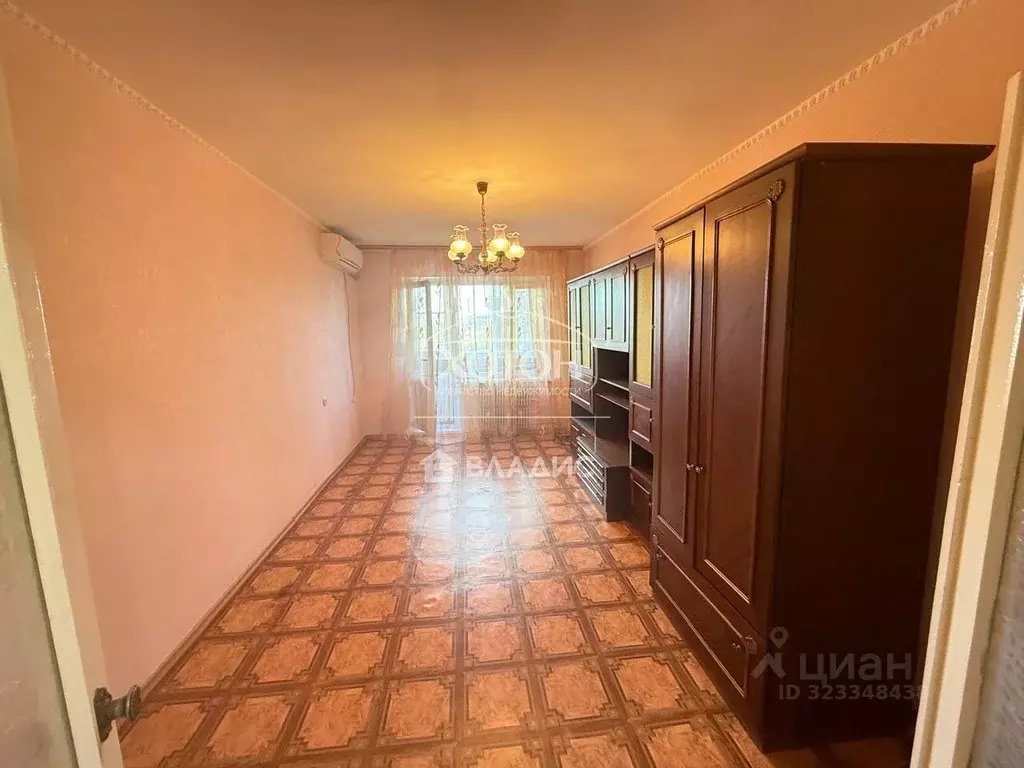 3-к кв. Калмыкия, Элиста ул. Максима Горького, 35 (68.0 м) - Фото 1