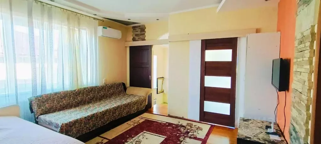 Дом в Краснодарский край, Горячий Ключ ул. Некрасова (200 м) - Фото 1