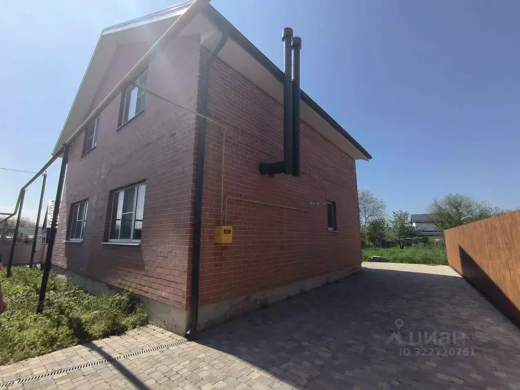 Дом в Краснодарский край, Динской район, Новотитаровская ст-ца ... - Фото 2