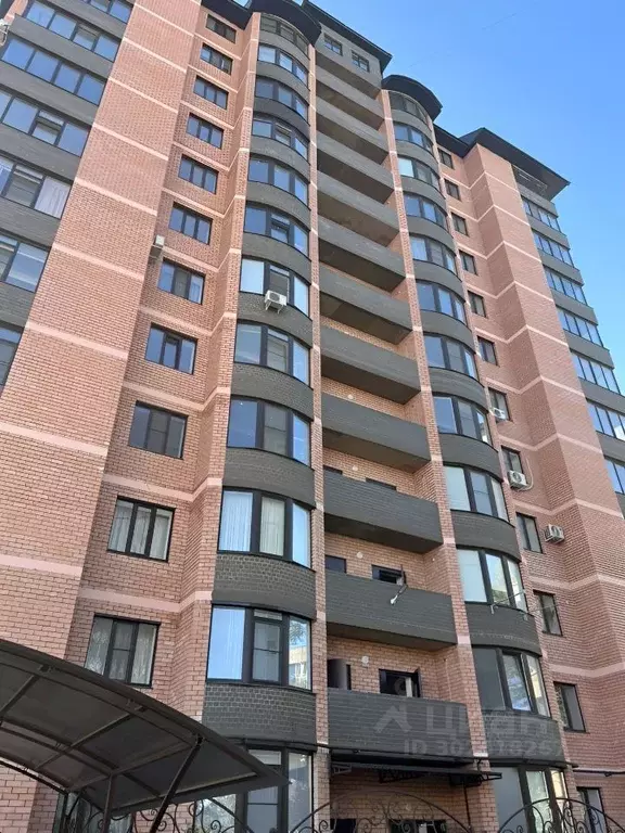 2-к кв. Карачаево-Черкесия, Черкесск Октябрьская ул., 344Д (74.0 м) - Фото 1