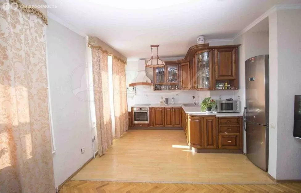 4-комнатная квартира: Тобольск, 6-й микрорайон, 12А (103 м) - Фото 1