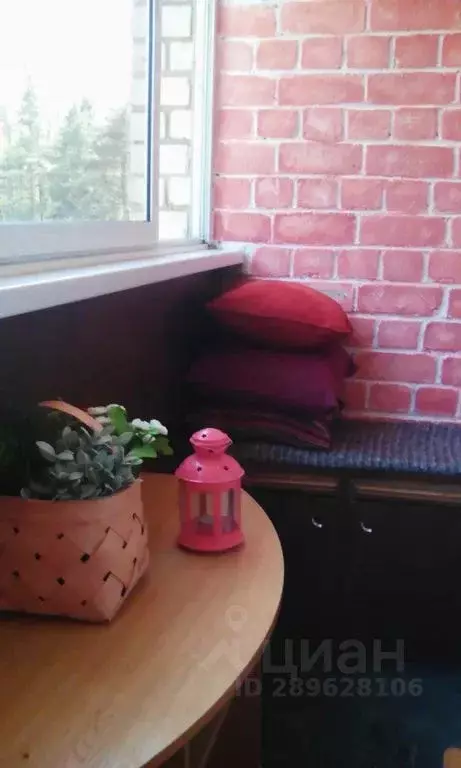 2-к кв. Псковская область, Пушкинские Горы рп ул. Турбаза, 2 (55.0 м) - Фото 2