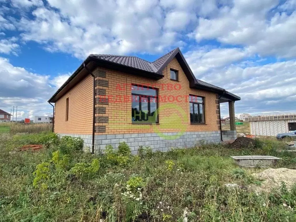 Дом в Белгородская область, Белгородский район, пос. Майский просп. ... - Фото 1