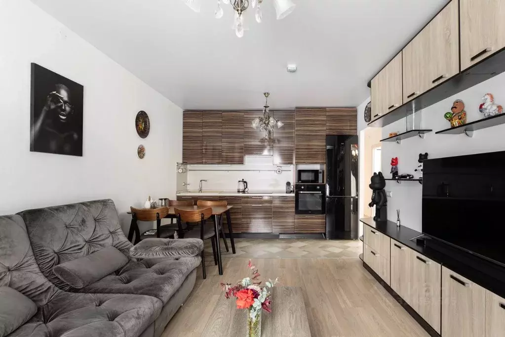 3-к кв. Москва ул. Поляны, 5Ак1 (69.9 м) - Фото 2