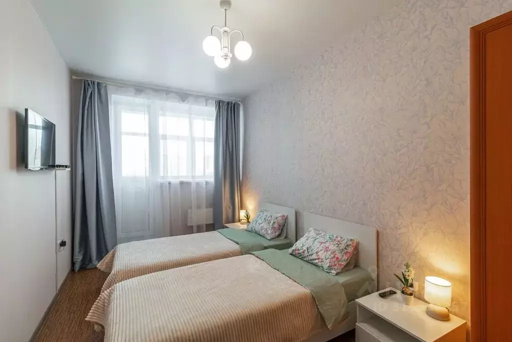 2-к кв. Омская область, Омск ул. Перелета, 8/1 (60.0 м) - Фото 1
