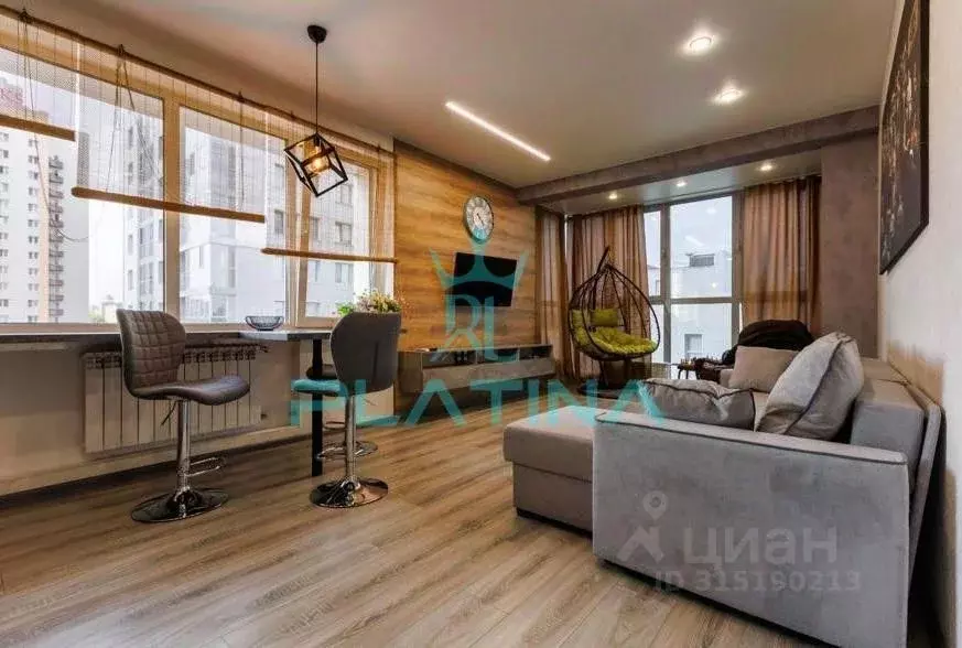 3-к кв. Татарстан, Казань Комсомольская ул., 2 (75.0 м) - Фото 1