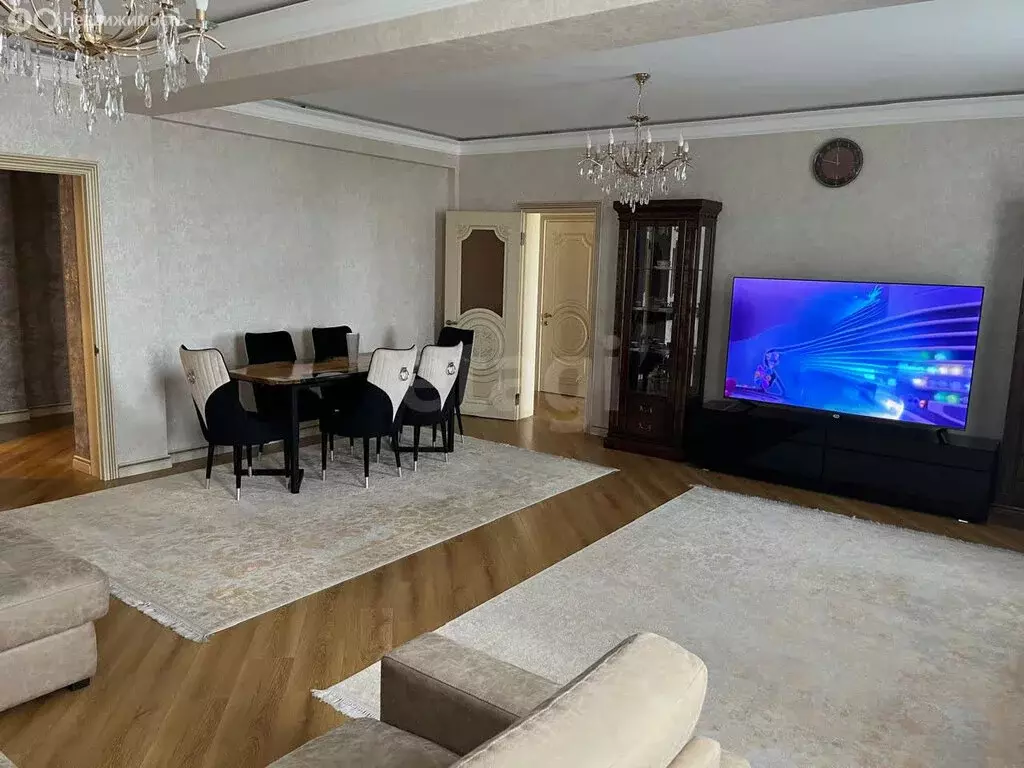 3-комнатная квартира: Махачкала, улица Хаджи Булача, 14Б (130 м) - Фото 2