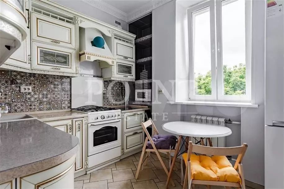 2-к. квартира, 55 м, 5/5 эт. - Фото 1