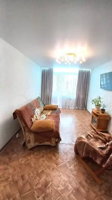 3-к. квартира, 65 м, 1/10 эт. - Фото 0