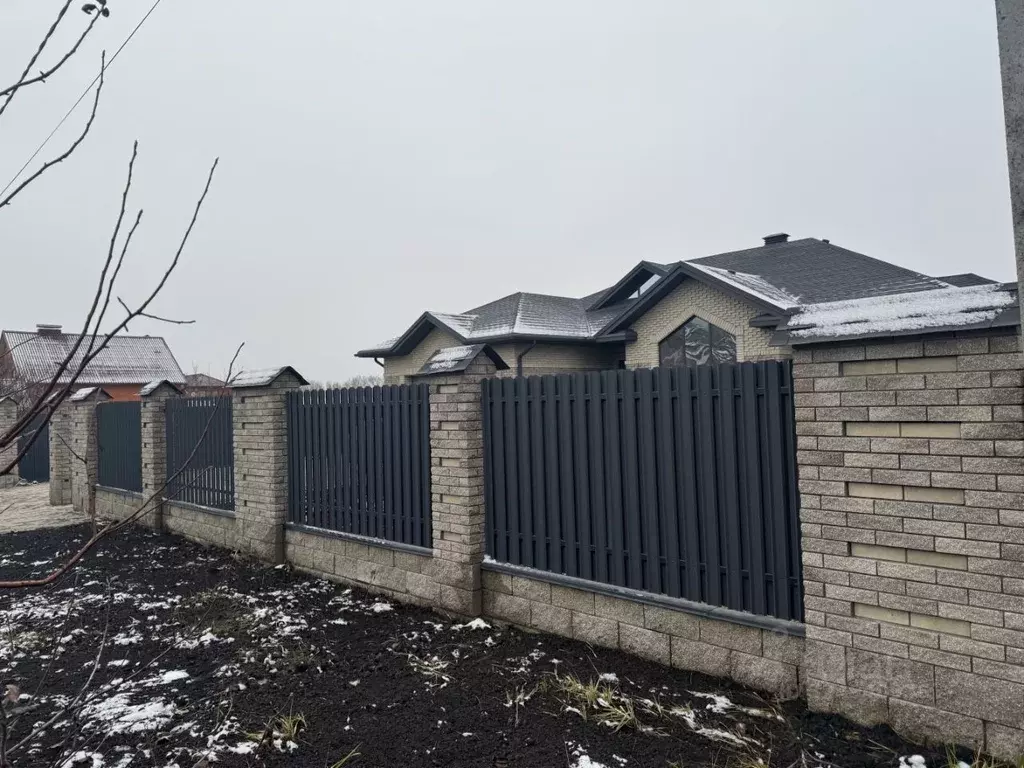 Дом в Белгородская область, Белгородский район, Дубовское с/пос, пос. ... - Фото 1