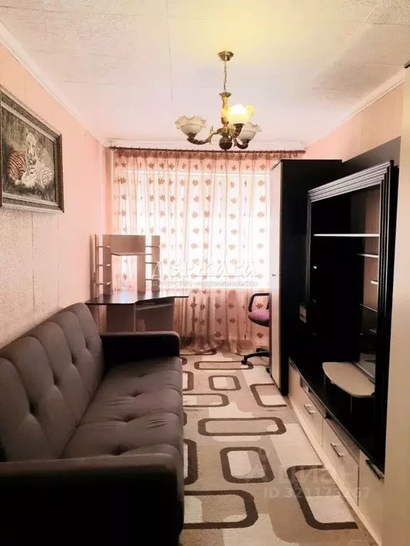 2-к кв. Белгородская область, Старый Оскол Заводская ул., 2Б (40.0 м) - Фото 0