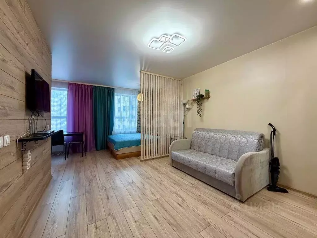 Студия Свердловская область, Екатеринбург ул. Мраморская, 4 (29.5 м) - Фото 1