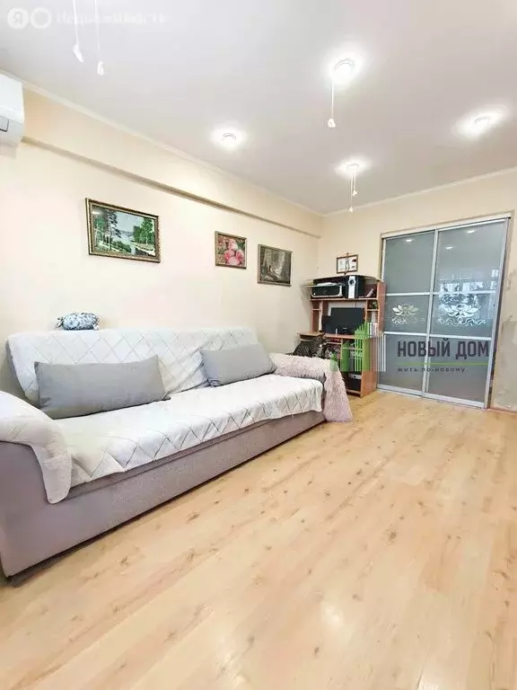 2-комнатная квартира: Великий Новгород, Завокзальный район, улица ... - Фото 1