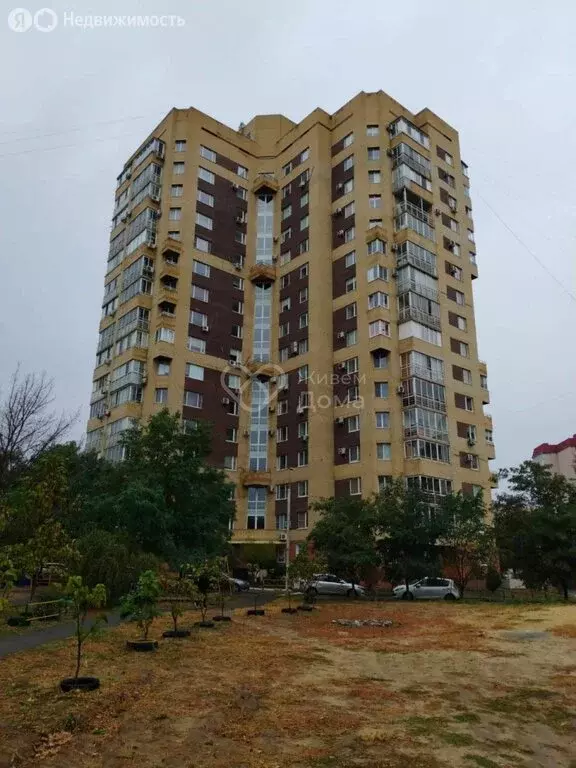 2-комнатная квартира: Волгоград, Шекснинская улица, 42 (68 м) - Фото 1