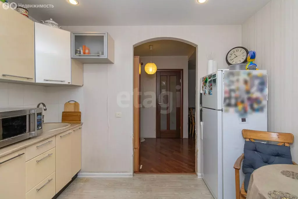 2-комнатная квартира: Тюмень, улица 30 лет Победы, 98 (50 м) - Фото 2