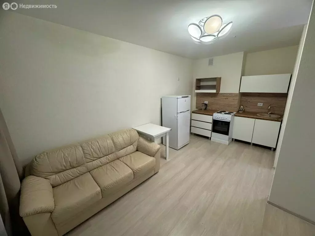 1-комнатная квартира: Екатеринбург, улица Металлургов, 63 (37.5 м) - Фото 1