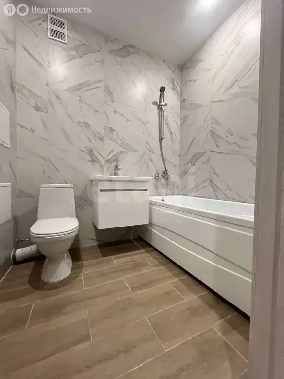 1-комнатная квартира: Ялуторовск, улица Свободы, 240 (36 м) - Фото 1