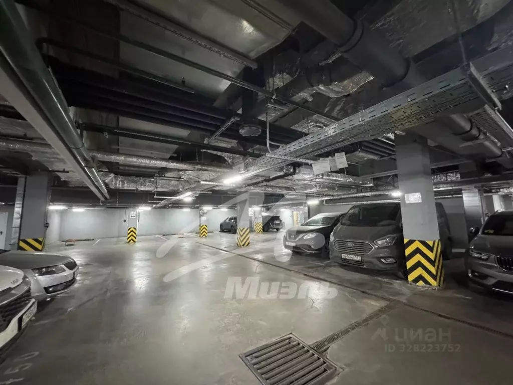 Гараж в Москва ул. Коминтерна, 15 (13 м) - Фото 0