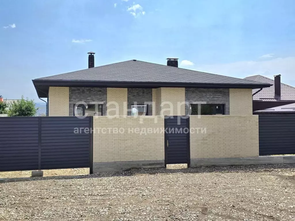 Дом в Ставропольский край, Ессентуки ул. Мирная (172 м) - Фото 1