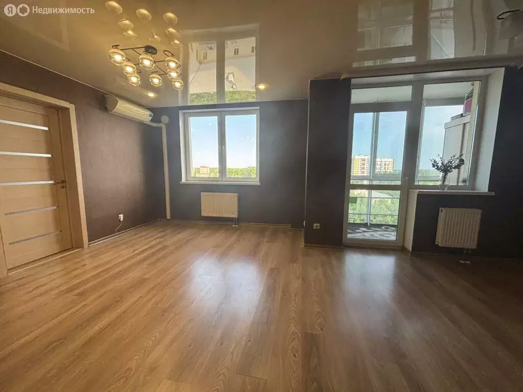 3-комнатная квартира: Екатеринбург, Утренний переулок, 7 (60 м) - Фото 0