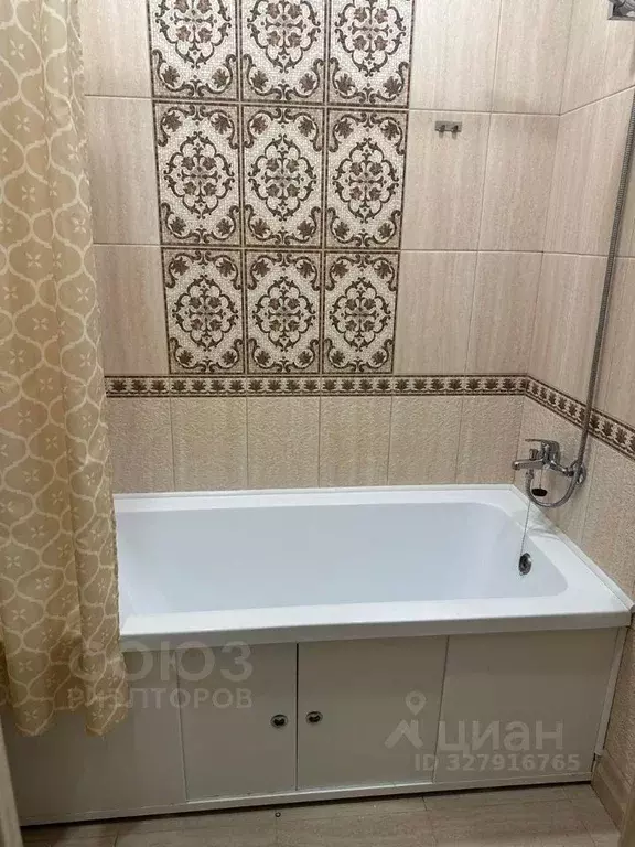 1-к кв. Волгоградская область, Волгоград ул. Пархоменко, 29 (40.0 м) - Фото 2