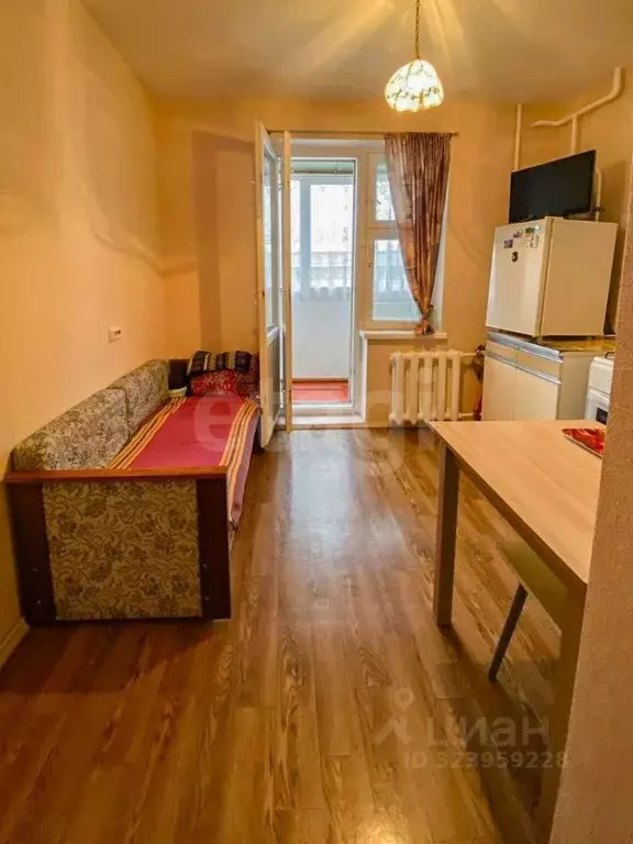 1-к кв. Псковская область, Псков Новгородская ул., 12 (32.7 м) - Фото 1