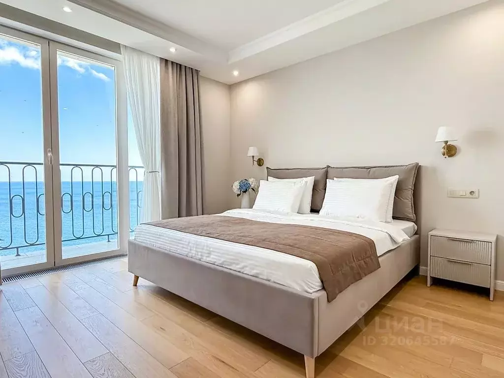 2-к кв. Краснодарский край, Анапа ул. Толстого, 27 (68.0 м) - Фото 0