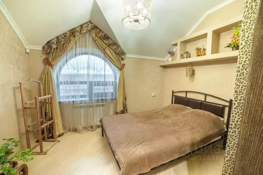 2-к кв. Краснодарский край, Новокубанск ул. Чайковского, 2А (105.0 м) - Фото 1