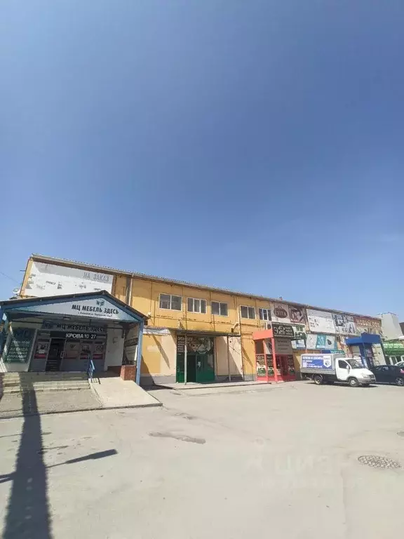 Торговая площадь в Волгоградская область, Волжский ул. Имени генерала ... - Фото 2