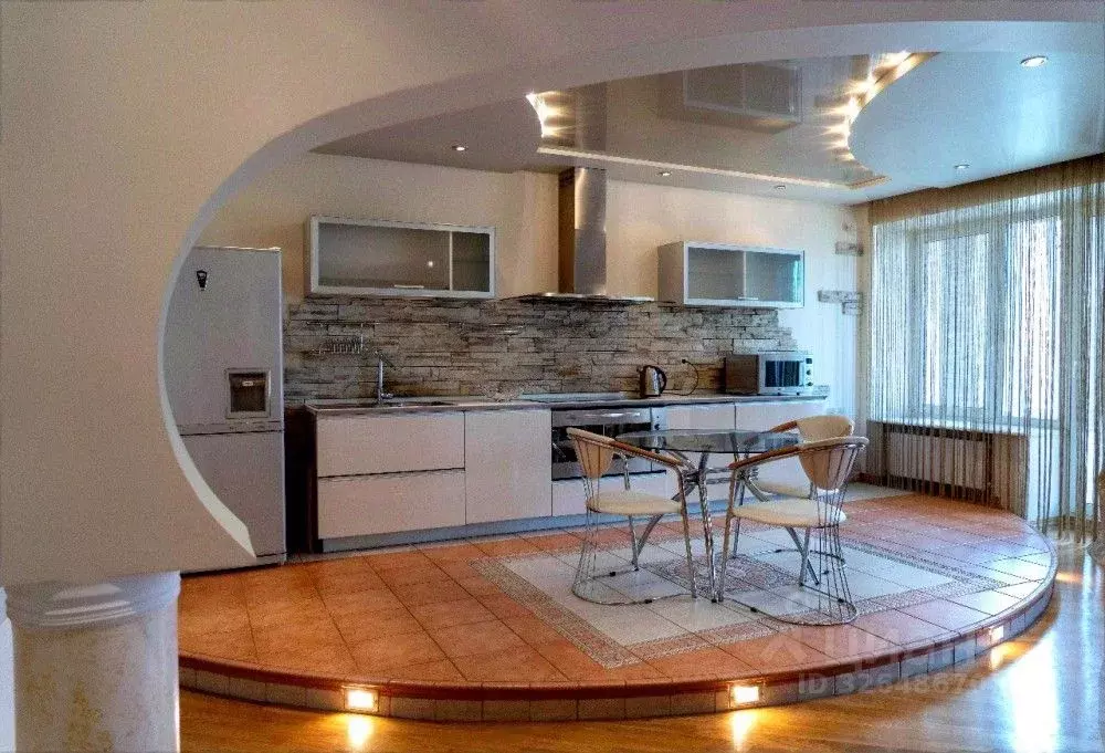 3-к кв. Омская область, Омск ул. Масленникова, 80 (96.0 м) - Фото 2