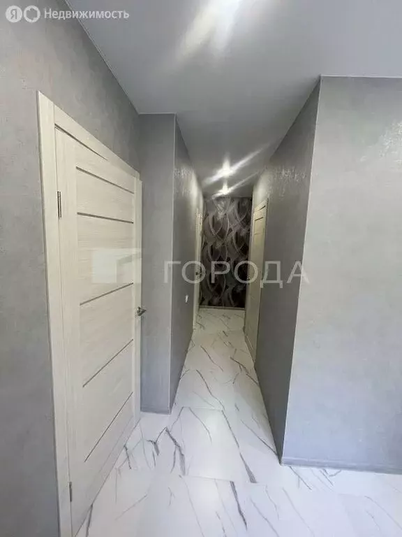 2-комнатная квартира: Барнаул, микрорайон ВРЗ, улица Октябрят, 39 (45 ... - Фото 1