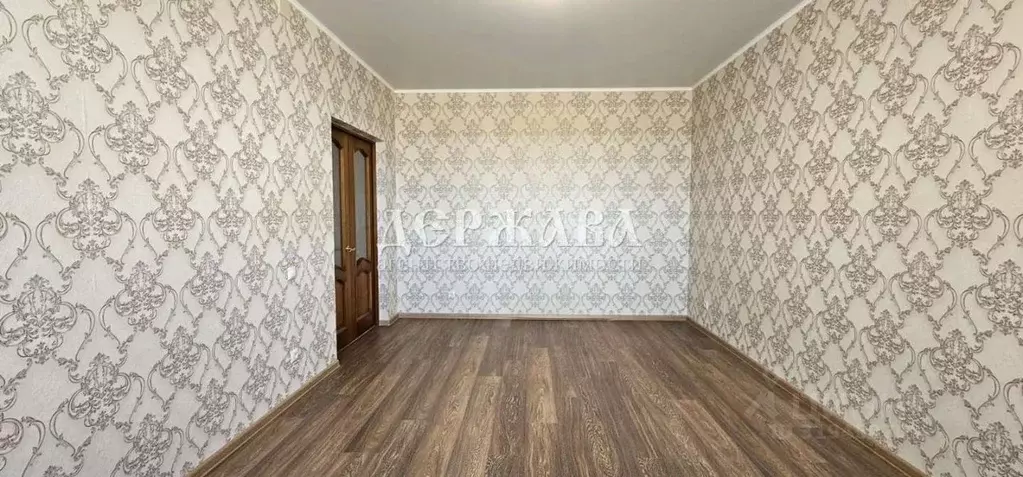 2-к кв. Белгородская область, Старый Оскол Степной мкр, 31 (62.8 м) - Фото 0