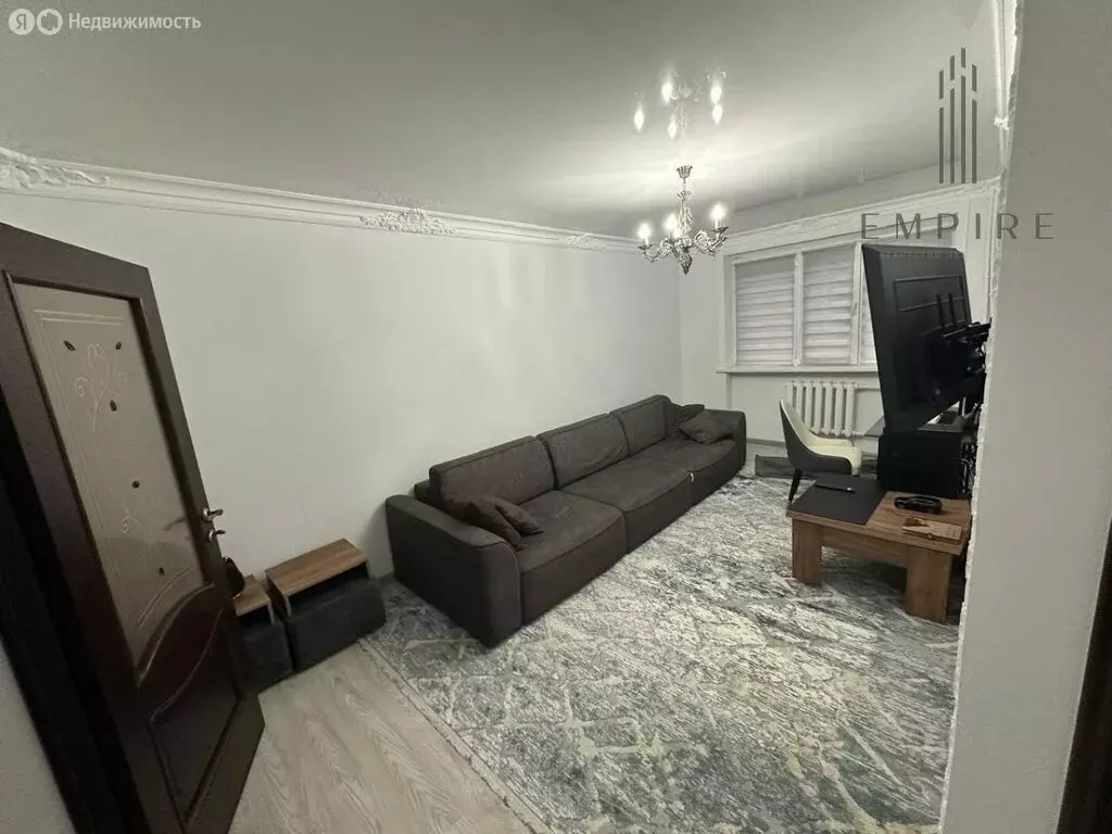 3-комнатная квартира: Грозный, улица Муслима Г. Гайрбекова, 80 (80 м) - Фото 2