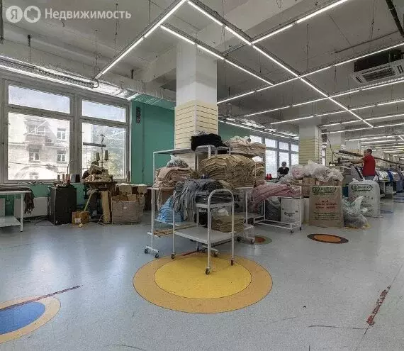 Помещение свободного назначения (1100 м) - Фото 2