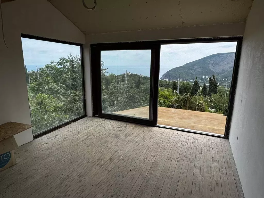 Дом в Крым, Алушта муниципальный округ, с. Пушкино ул. Ялтинская, 6 ... - Фото 2