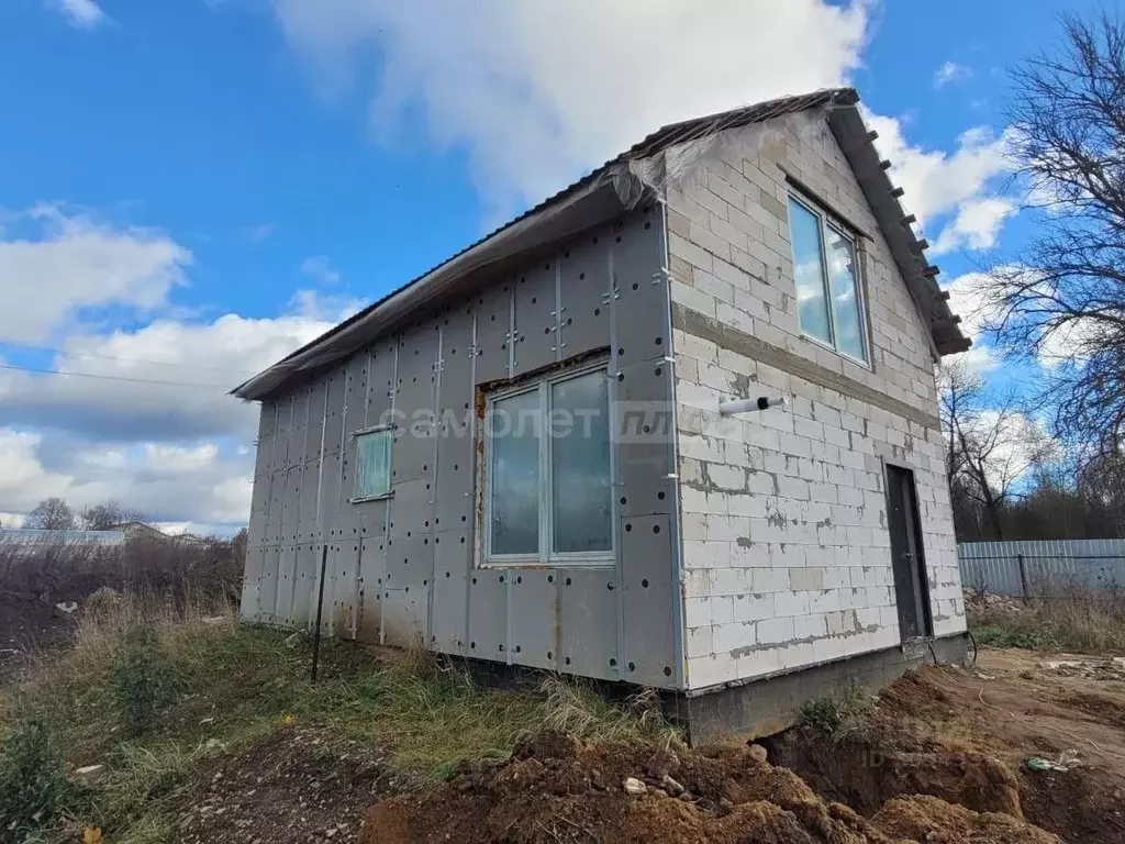 Дом в Калужская область, Мещовск ул. Чернышевского, 3 (89 м) - Фото 0