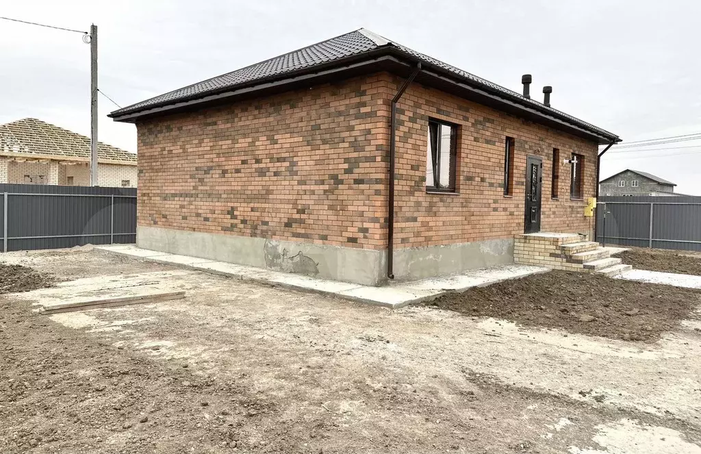 Дом 100 м на участке 6 сот. - Фото 0