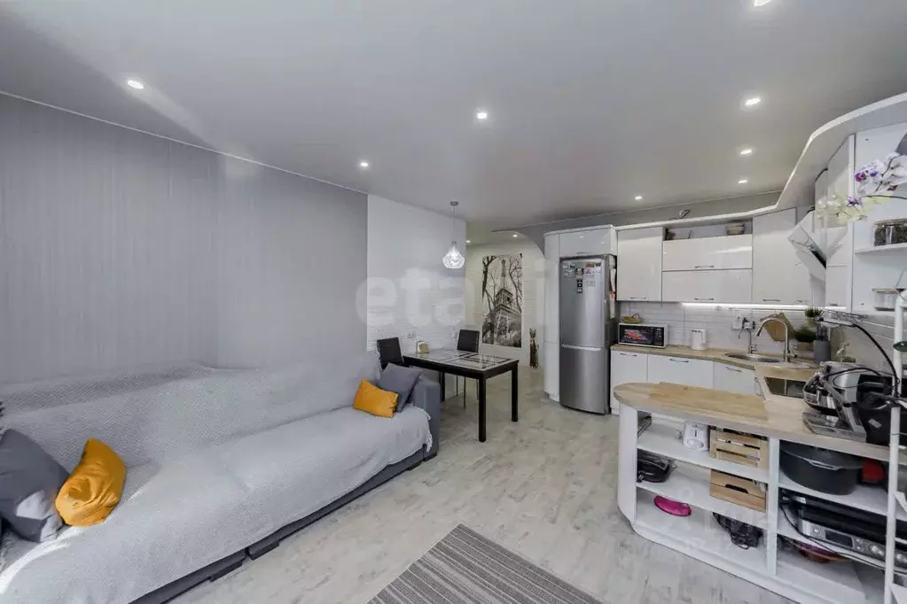 2-к кв. Тюменская область, Тюмень ул. Линейная, 17 (66.9 м) - Фото 1