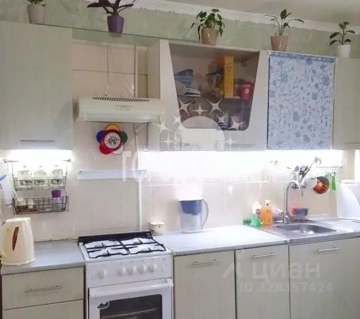 Дом в Омская область, Русская Поляна рп пер. Первомайский (80 м) - Фото 1