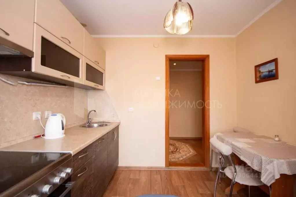 3-к кв. Тюменская область, Тюмень Курортная ул., 53 (60.1 м) - Фото 0