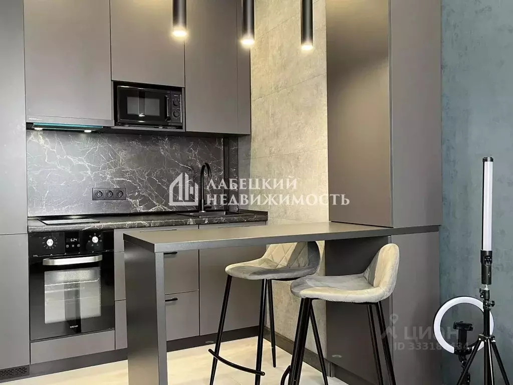 1-к кв. Татарстан, Казань ул. Рауиса Гареева, 103 (27.8 м) - Фото 1