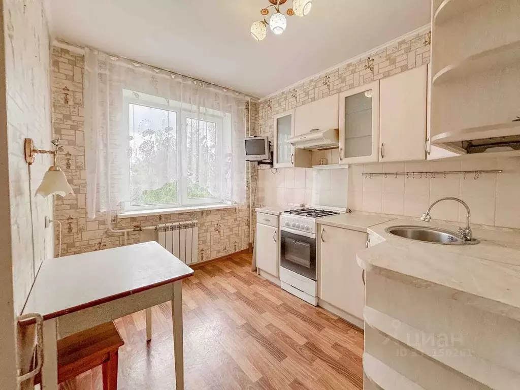 3-к кв. Псковская область, Псков Печорская ул., 1 (64.8 м) - Фото 1