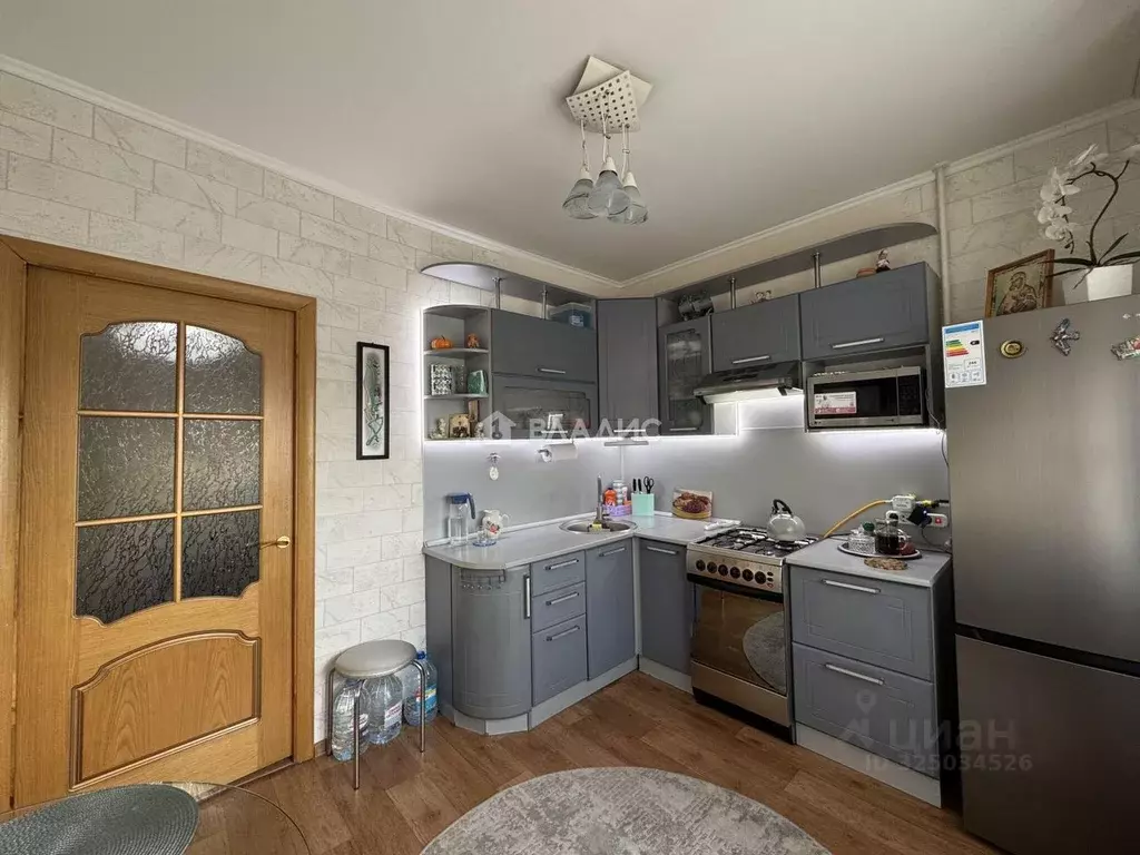 1-к кв. Белгородская область, Старый Оскол ул. Крутикова, 17 (39.6 м) - Фото 2