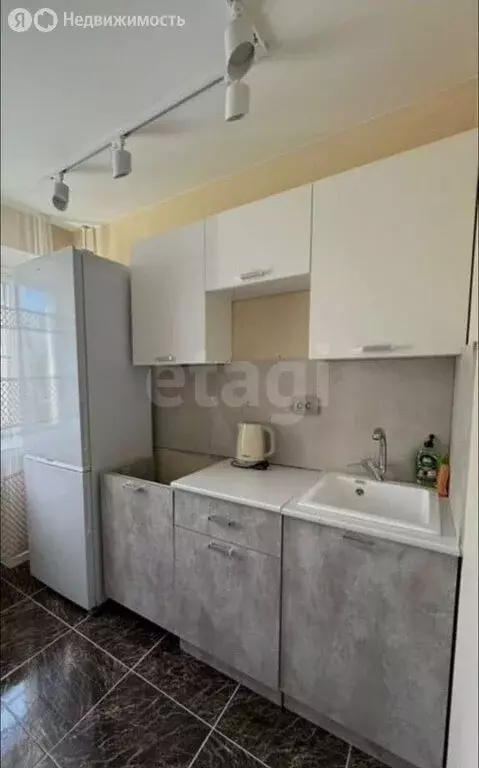 1-комнатная квартира: Чита, улица Декабристов, 2А (32 м) - Фото 1
