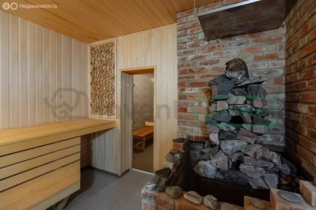 Дом в посёлок Луговое, улица 70 лет Октября (160 м) - Фото 0