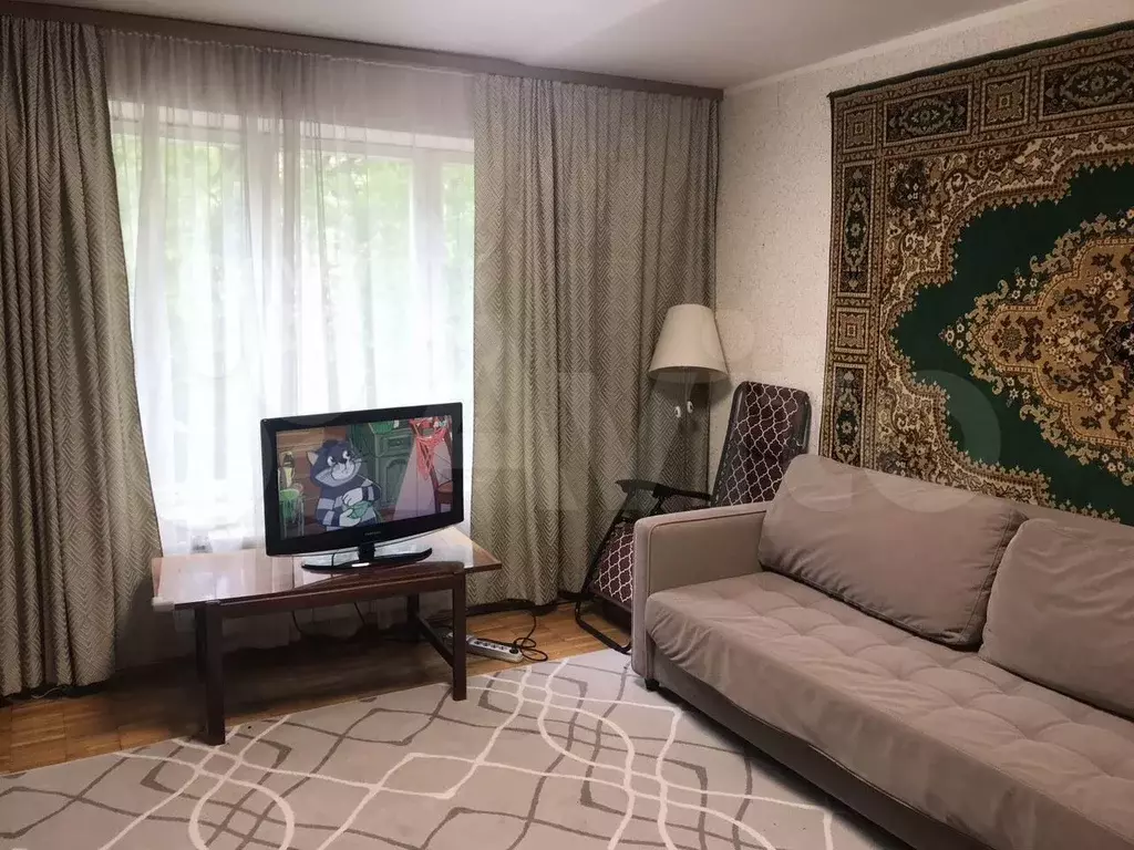 3-к. квартира, 60 м, 2/9 эт. - Фото 0