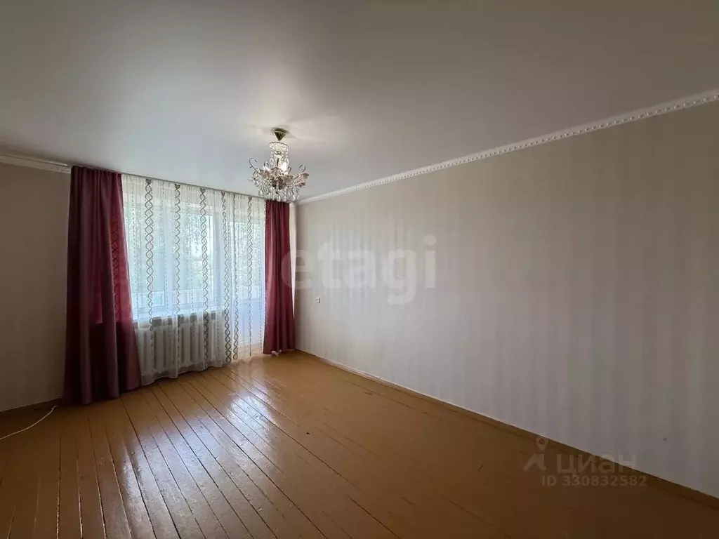 3-к кв. Брянская область, Трубчевск Брянская ул., 64 (60.2 м) - Фото 1