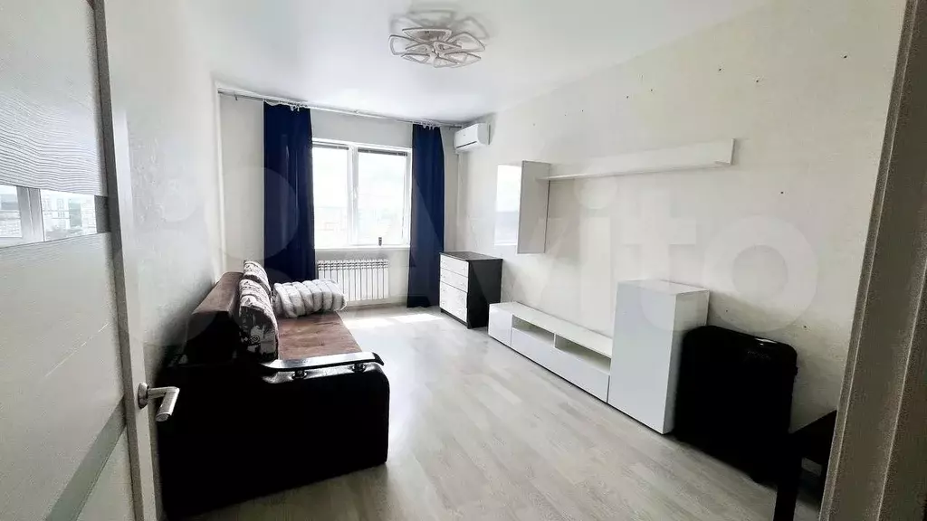 1-к. квартира, 40 м, 17/22 эт. - Фото 0