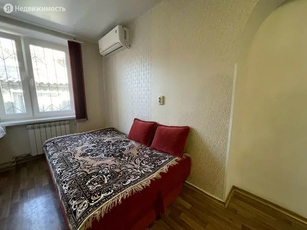 3-комнатная квартира: Евпатория, улица Рылеева, 38 (48.8 м) - Фото 1