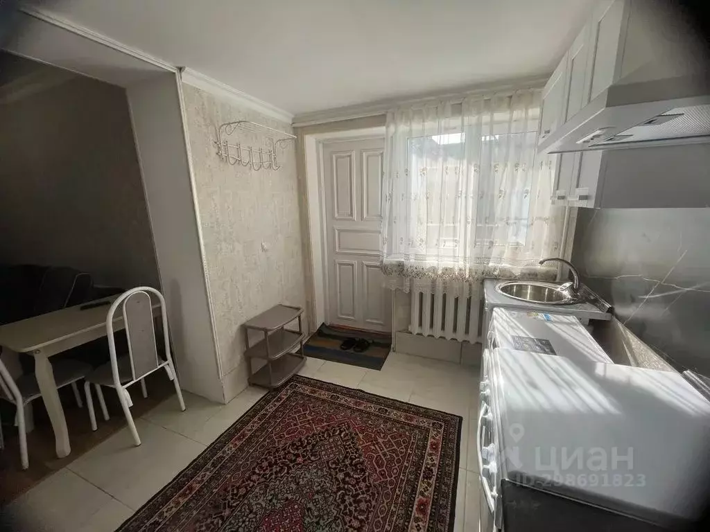 Дом в Дагестан, Каспийск Махачкалинская ул., 112 (30 м) - Фото 1
